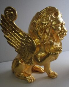 Outdoor gilding- 24ct gold iron casted lion